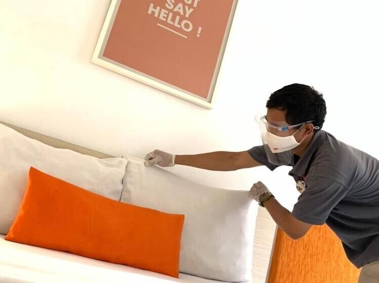 Hotel Zuri Express Mangga Dua