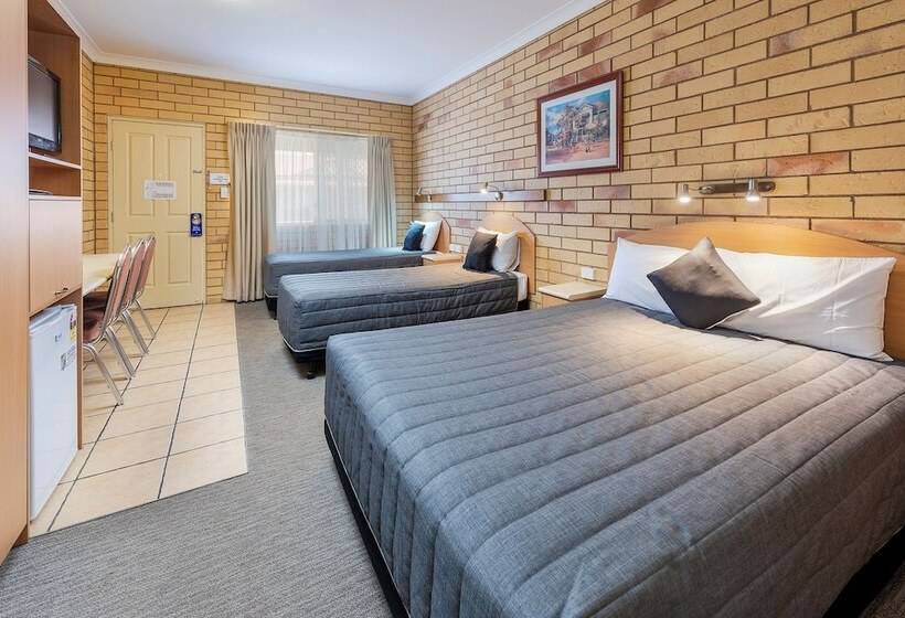 فندق على الطريق Roma Mid Town Motor Inn