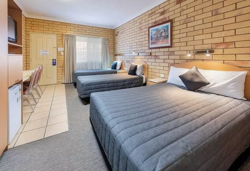 مُتل Roma Mid Town Motor Inn