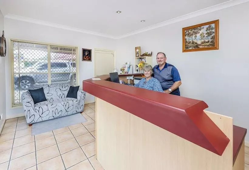 مُتل Roma Mid Town Motor Inn