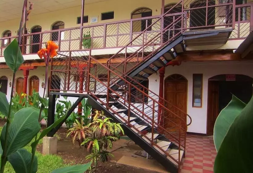 پانسیون Guest House Los Corredores Del Castillo