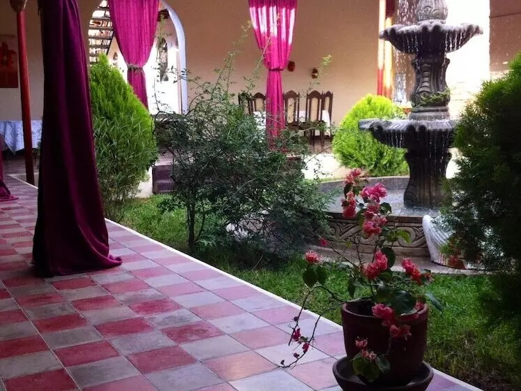 پانسیون Guest House Los Corredores Del Castillo