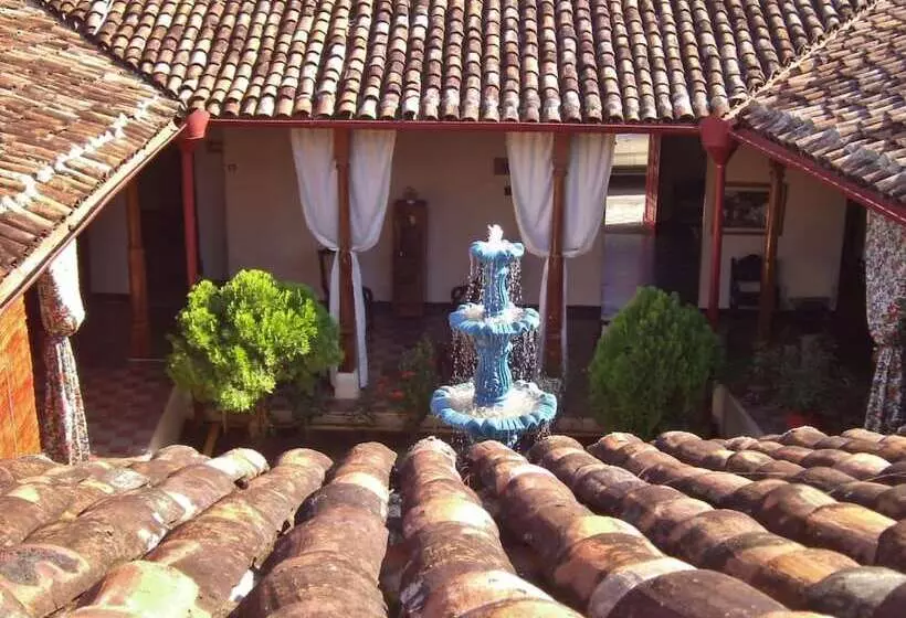 پانسیون Guest House Los Corredores Del Castillo