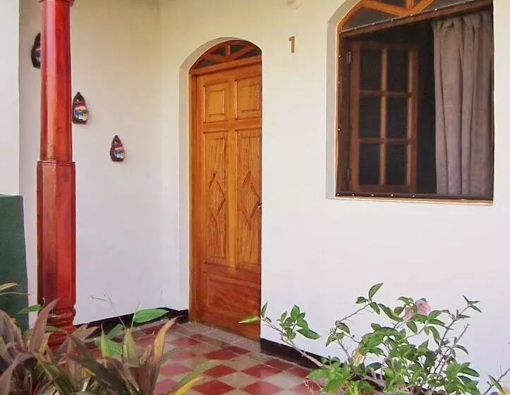 پانسیون Guest House Los Corredores Del Castillo