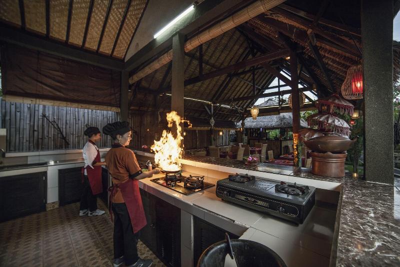 Пансион Mans Cottages & Spa