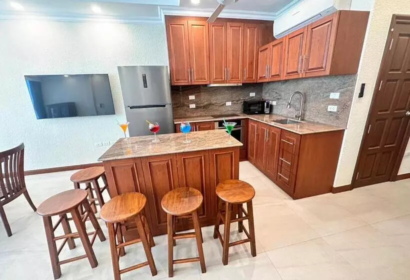 پانسیون Pratamnak Residence Luxury Villas