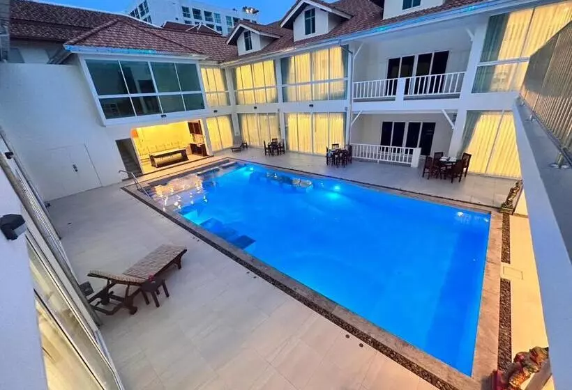 پانسیون Pratamnak Residence Luxury Villas