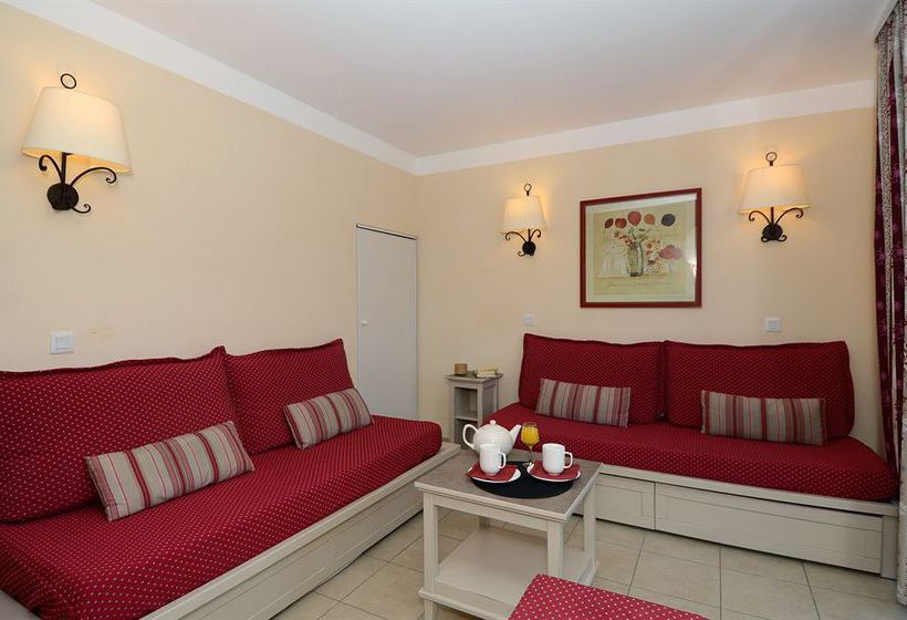 Pierre & Vacances Residence Les Coteaux De Pontroyal