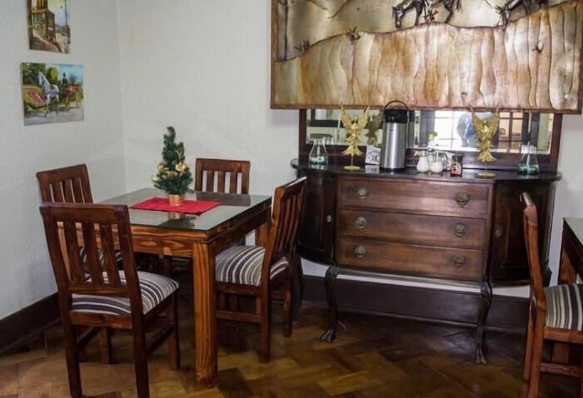 Bed and Breakfast Hostal Casona César