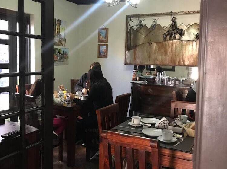 Bed and Breakfast Hostal Casona César