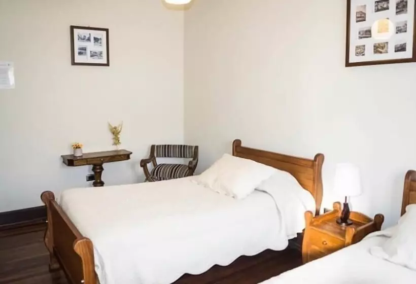 تختخواب و صبحانه Hostal Casona César