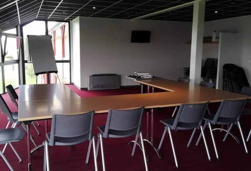 Fasthotel Montmarault   Auberge Du Grand Champ