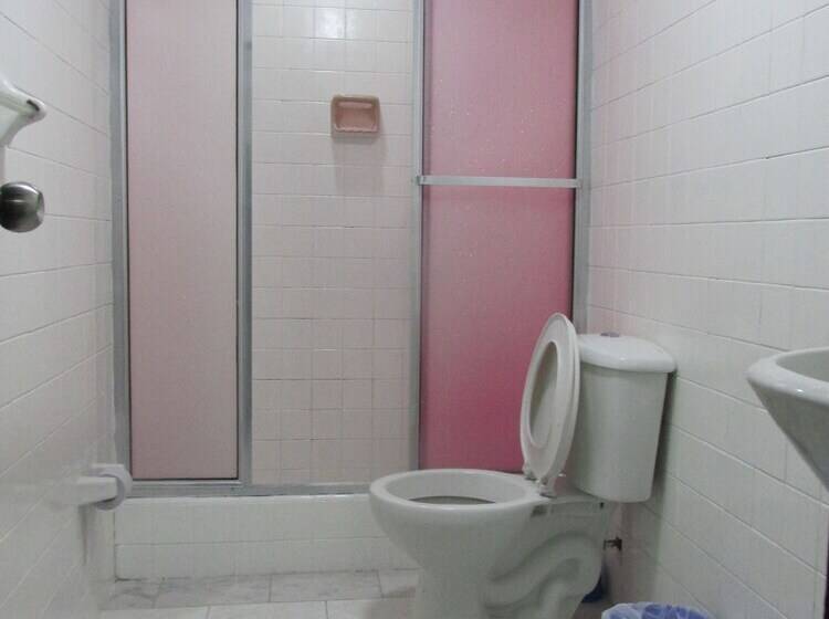 פונדק Casa Hotel Emanuel