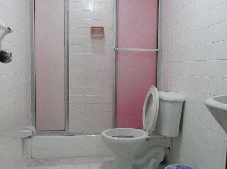 פונדק Casa Hotel Emanuel