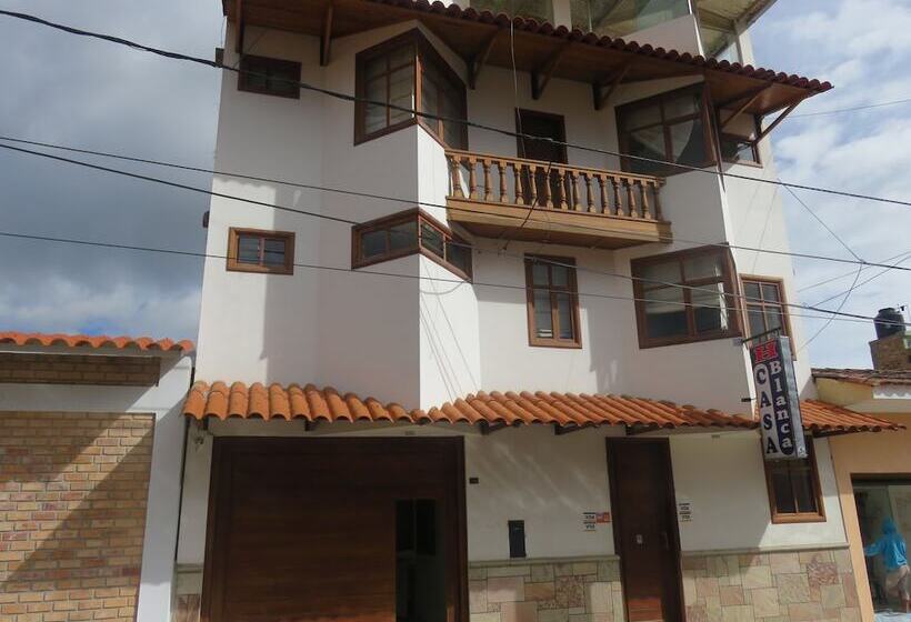 مسافرخانه Hospedaje Casa Blanca Beach