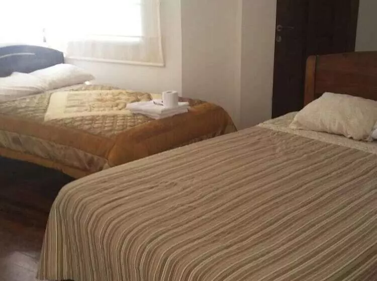 مسافرخانه Hospedaje Casa Blanca Beach