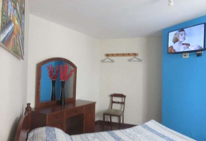 مسافرخانه Hospedaje Casa Blanca Beach