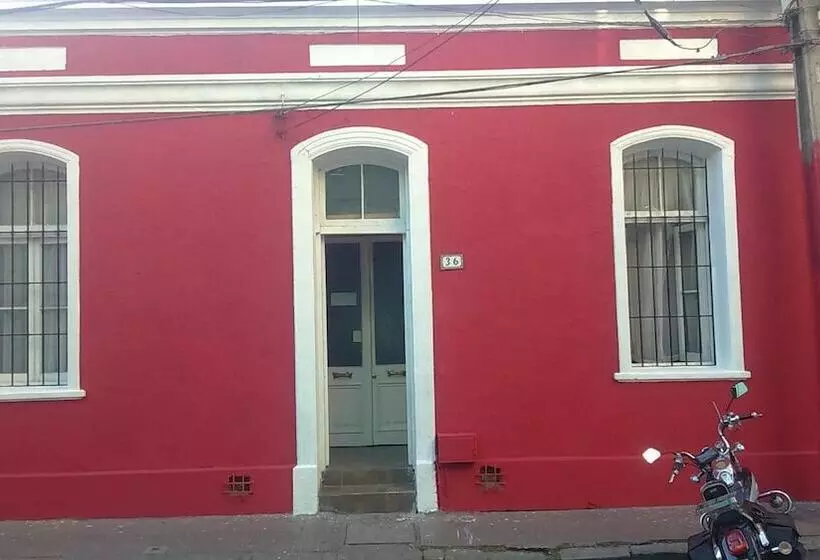 مسافرخانه Casa Marina