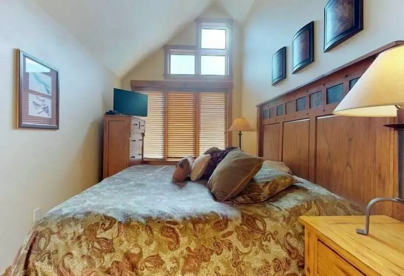 هتل 2 Bedroom Colorado Vacation Rental Situated In River Run Village Steps From The Summit Express Gondo