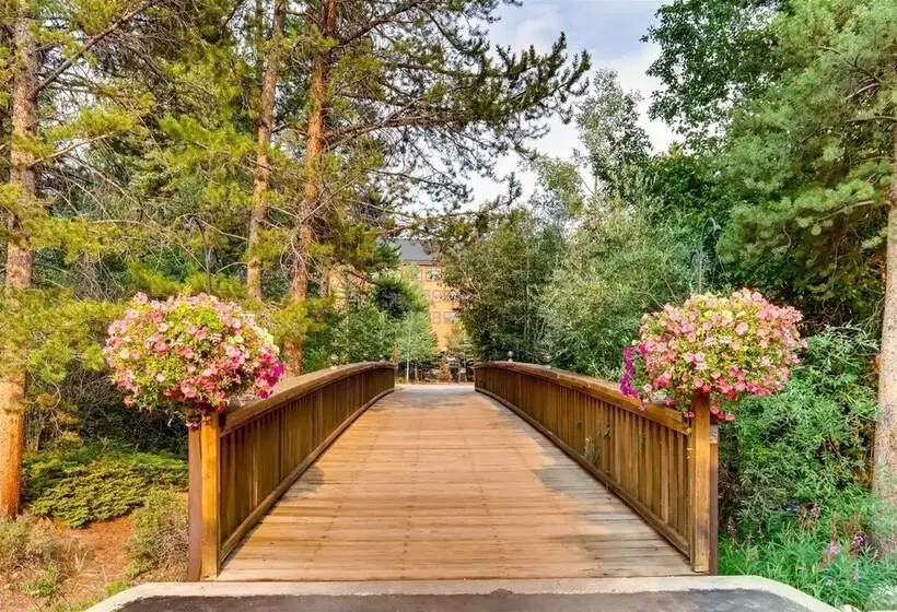 هتل 2 Bedroom Colorado Vacation Rental Situated In River Run Village Steps From The Summit Express Gondo
