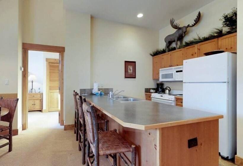 هتل 2 Bedroom Colorado Vacation Rental Situated In River Run Village Steps From The Summit Express Gondo
