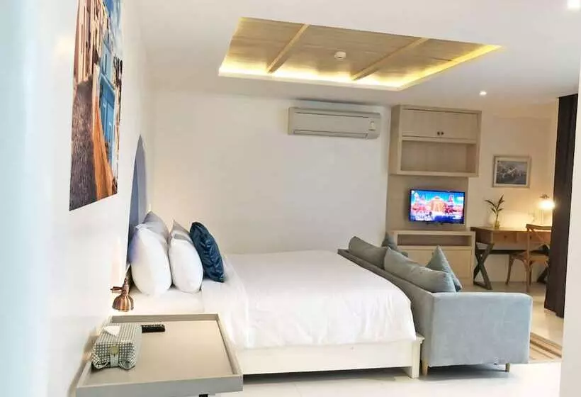 Hotelli Costa Village Jacuzzi Bangsaray