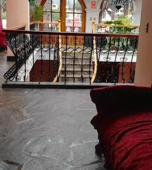 ホテル Dos Reynas