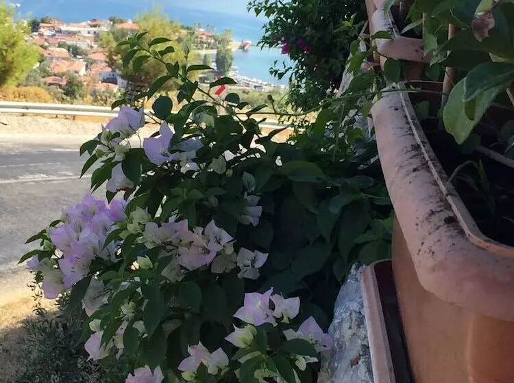 Hotelli Harmanyeri Tatilevi Selimiye