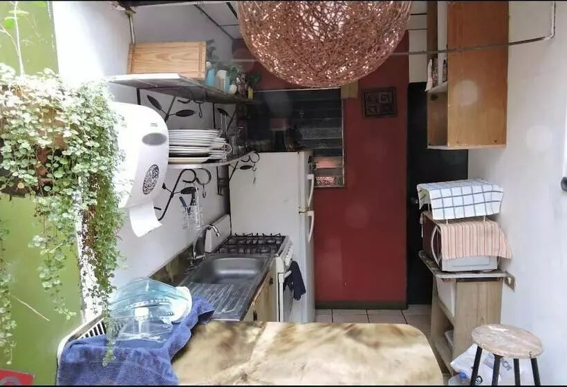 هتل Hostal Vital Yek