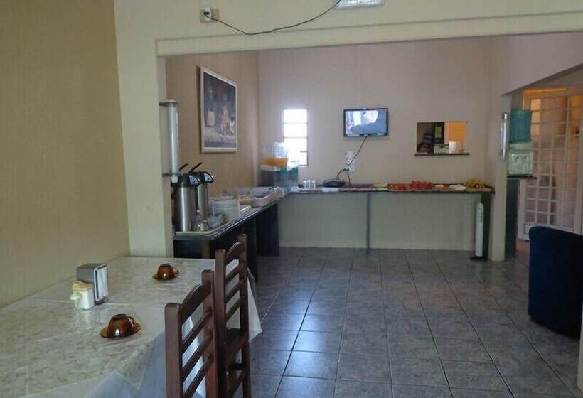 فندق In Sbo   Centro