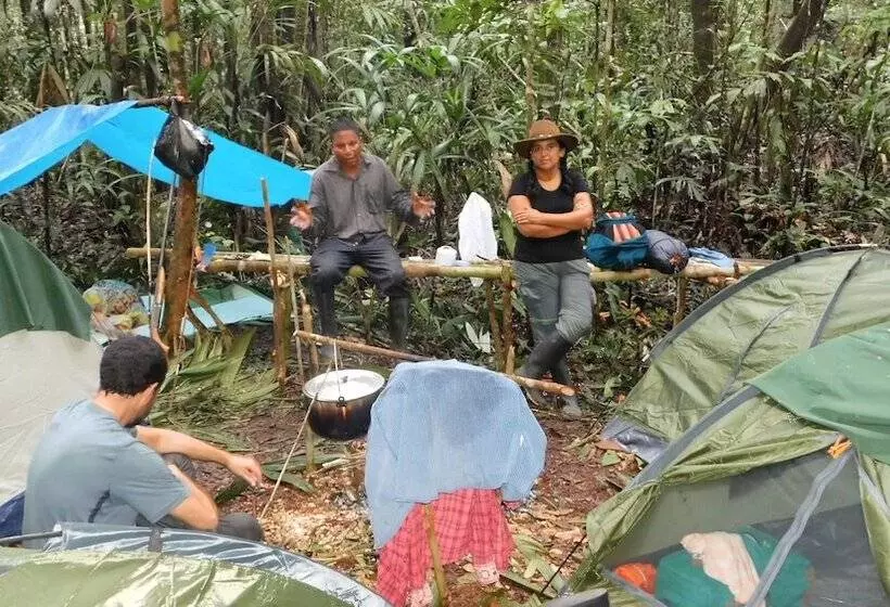 Hotelli Intillama Jungle Lodge Eirl