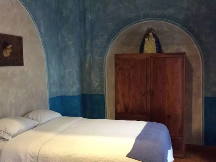 هتل La Casa De Manuel