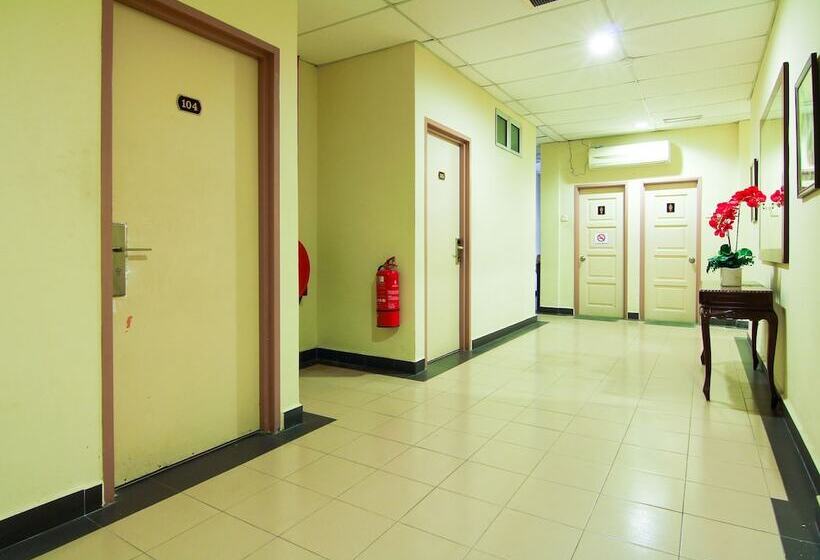 Hotel Oyo 11343  Putra Iskandar