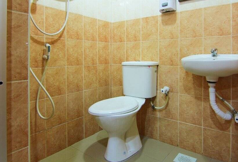 Hotel Oyo 11343  Putra Iskandar