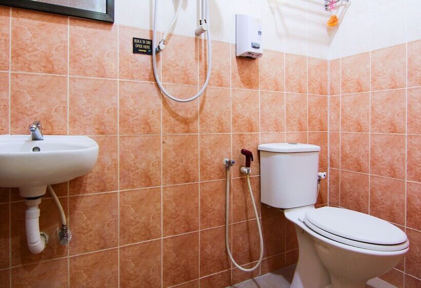 Hotel Oyo 11343  Putra Iskandar