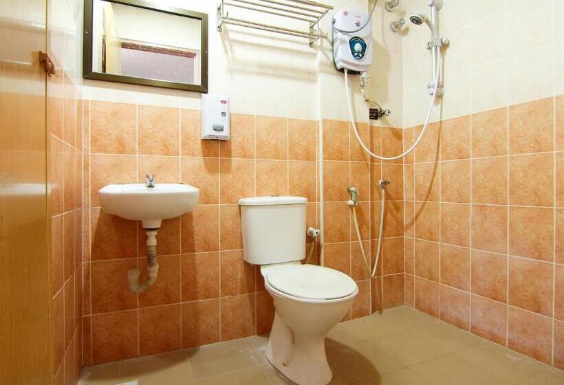 Hotel Oyo 11343  Putra Iskandar