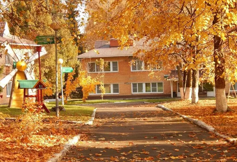 Hotelli Pansionat Parus