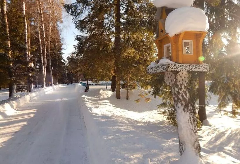 Hotelli Pansionat Parus