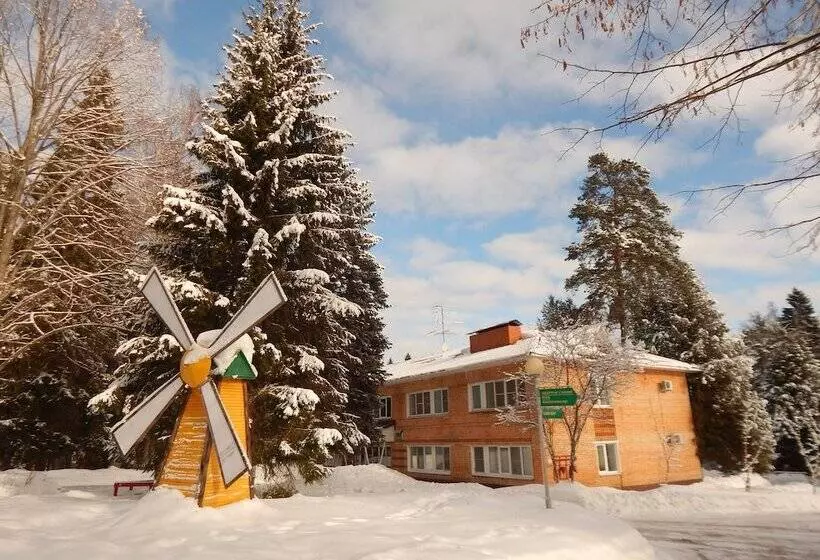 Hotelli Pansionat Parus