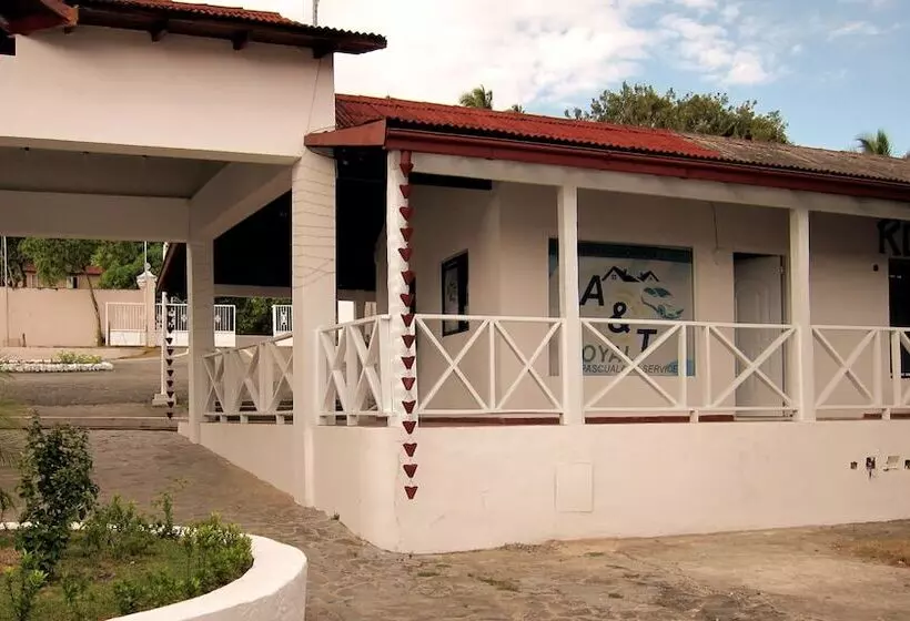 ホテル Suites & Rooms A&t Samana
