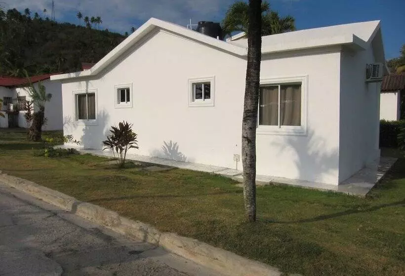 ホテル Suites & Rooms A&t Samana