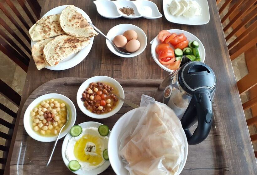 هتل The Ranch   Lodge & Equestrian Center