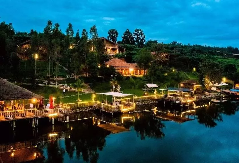 هتل Vintage Cottage