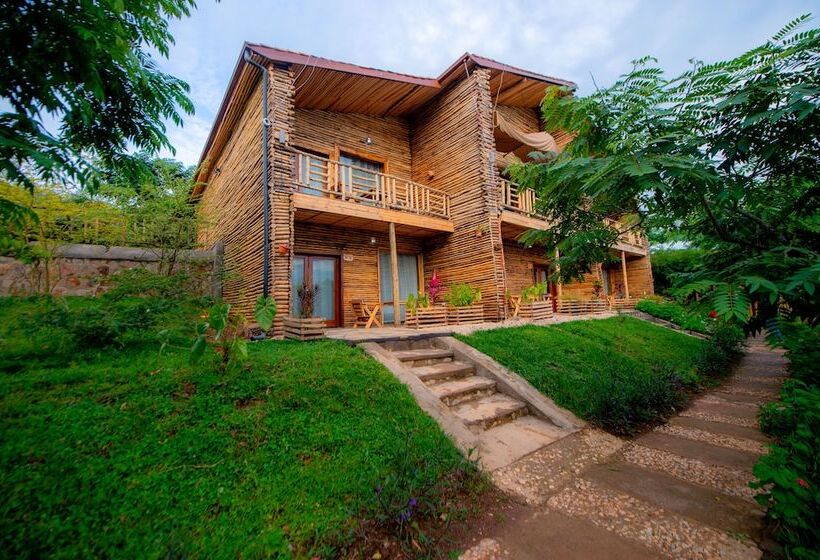 هتل Vintage Cottage