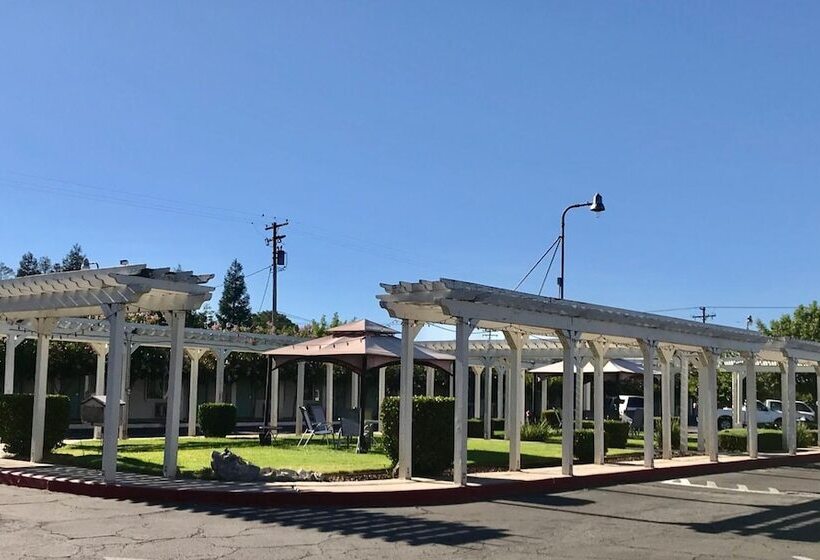 فندق على الطريق Sunrise Inn Turlock