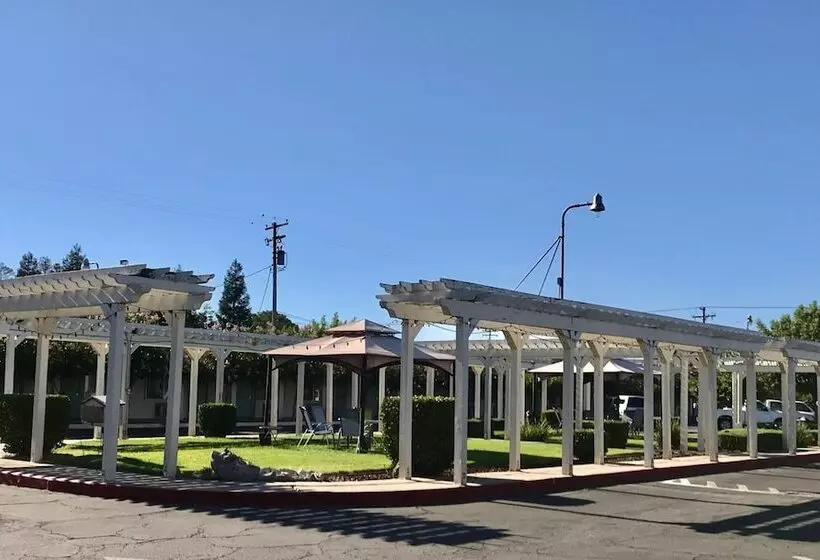 Motelli Sunrise Inn Turlock