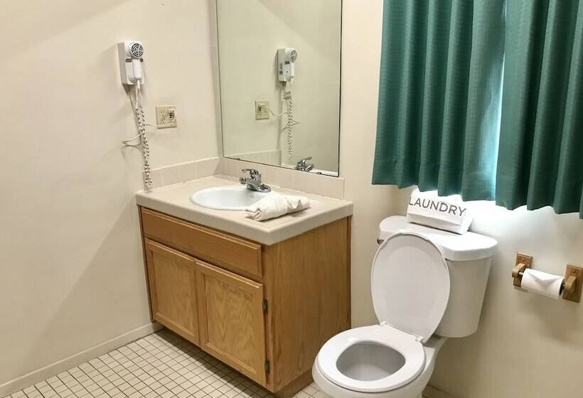 فندق على الطريق Sunrise Inn Turlock