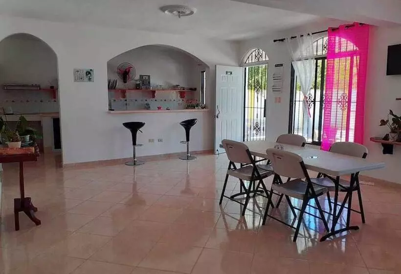 پانسیون Casa Oasis