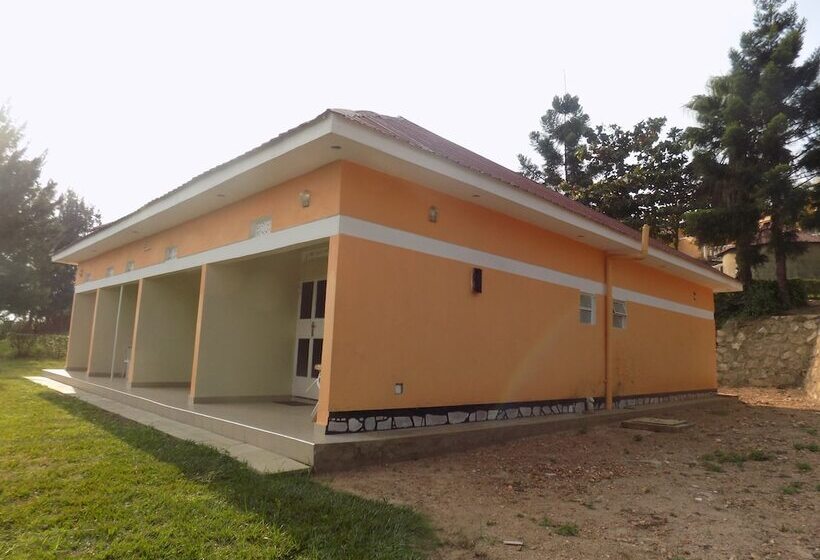 پانسیون Heritage Country Club