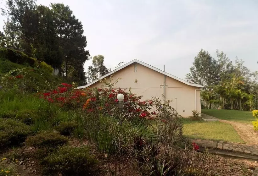 پانسیون Heritage Country Club